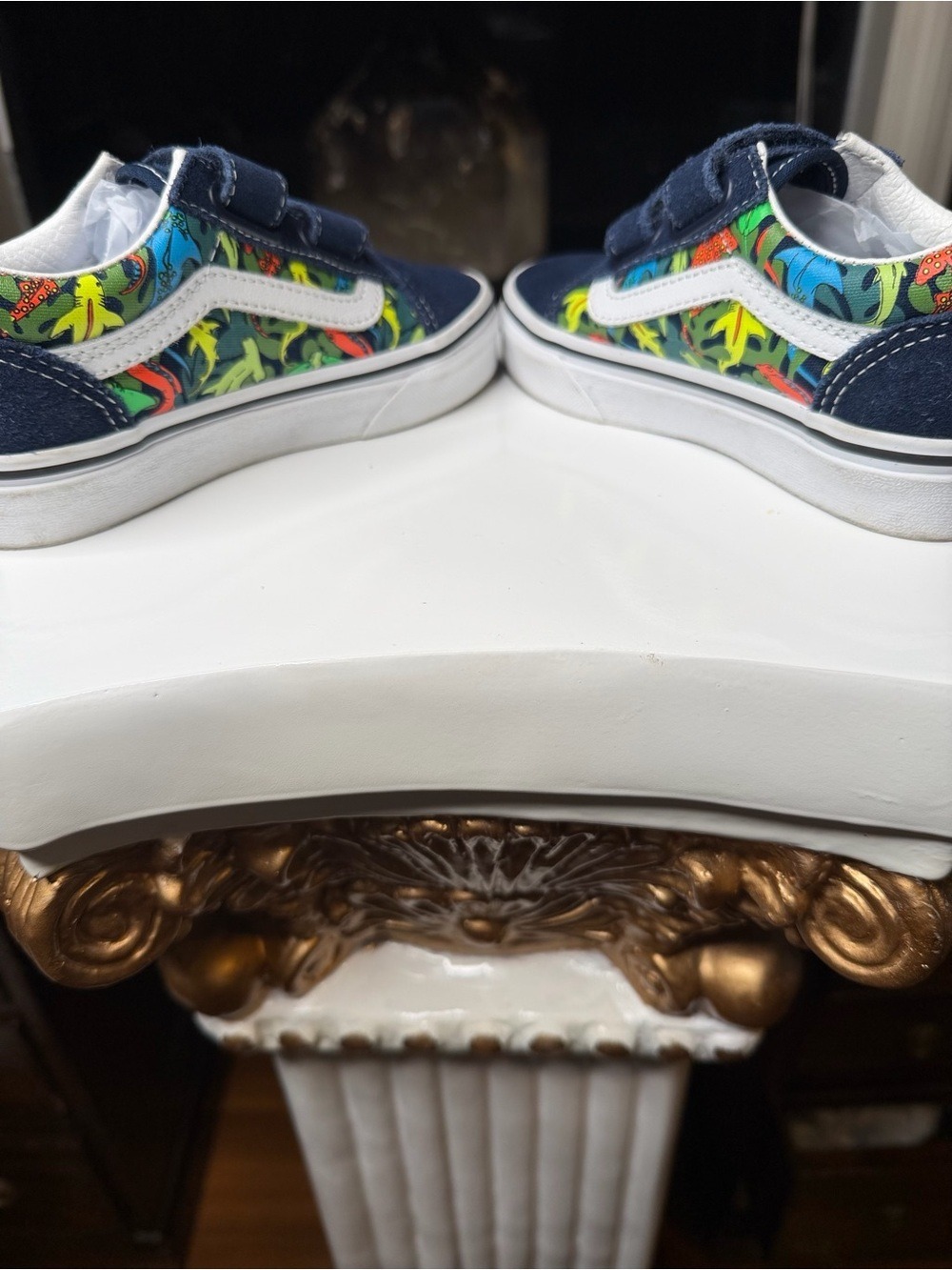Vans Old Skool V Dinosaur Print Sneakers Kids Size 12 Hook & Loop Velcro Shoes - Picture 5 of 7